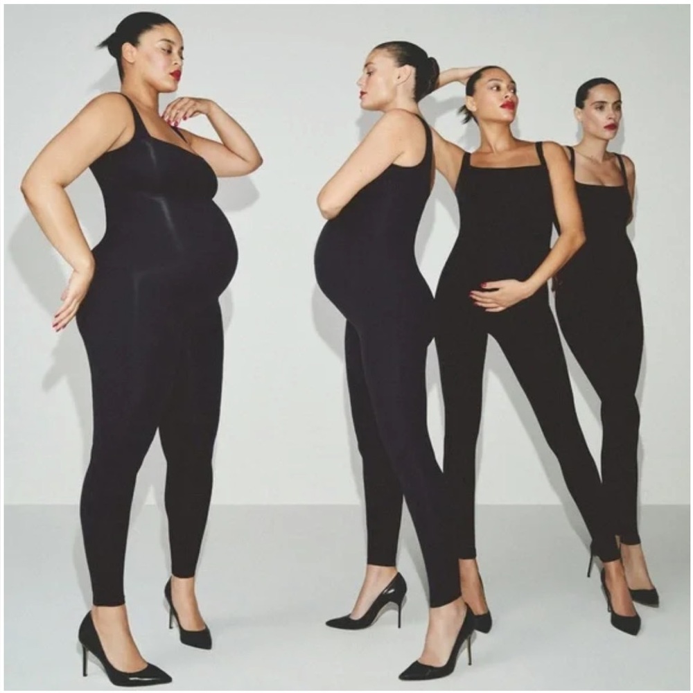 SKIMS *NWT FITS EVERYBODY MATERNITY CATSUIT | COLOR: ONYX | SIZE: M